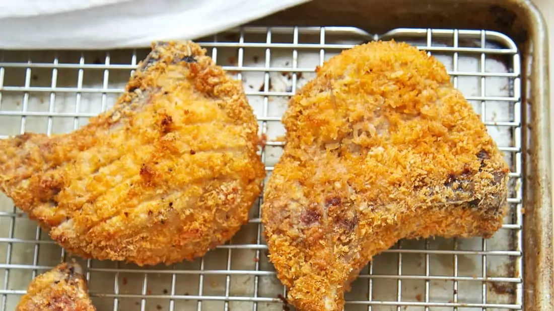 Crispy-Keto-Parmesan-Crusted-Pork-Chops-Recipe Crispy Parmesan-crusted pork chops