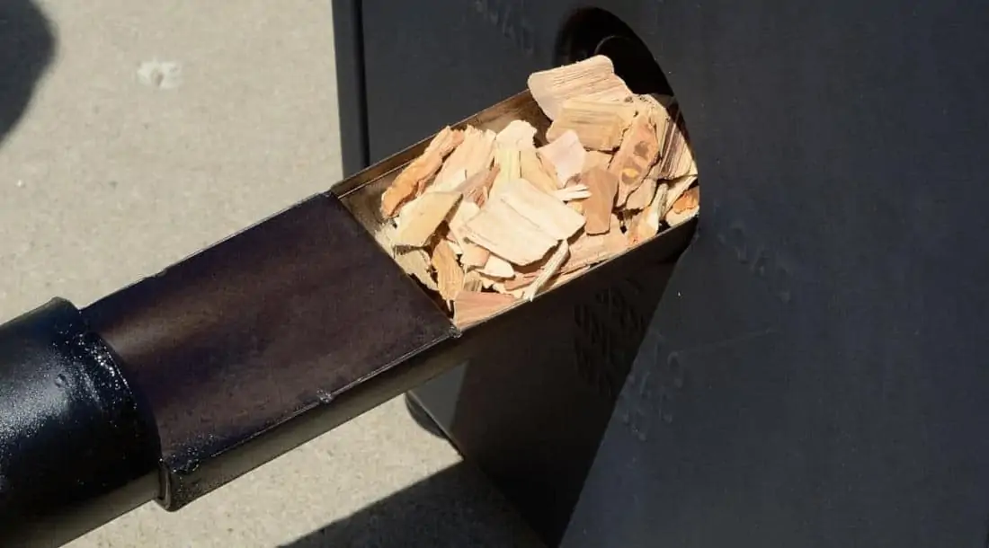 How To Use Wood Chips In An Electric Smoker