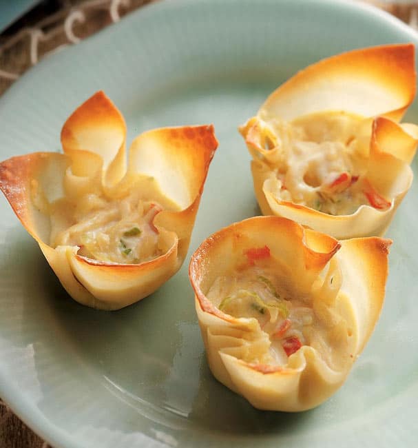 How do you make crab rangoon wontons?