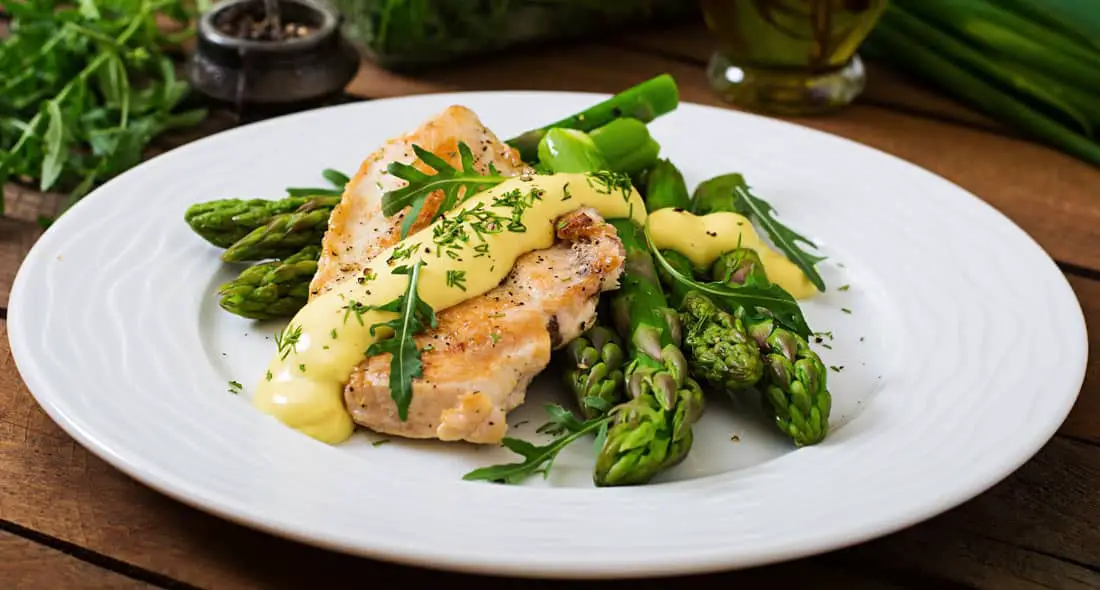What-is-Asparagus-Stuffed-Chicken-Parmesan What is Asparagus Stuffed Chicken Parmesan?