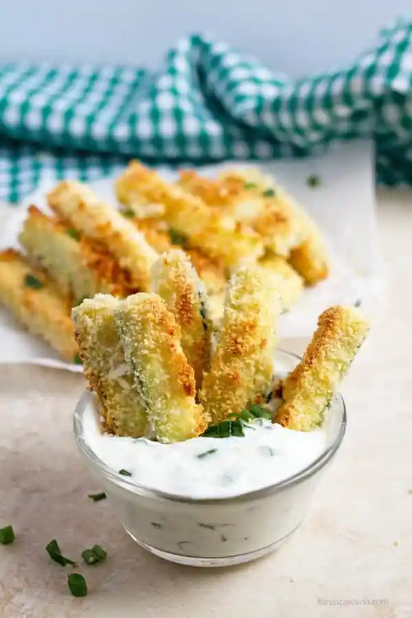 Korean Zucchini Fries with Roasted Garlic Dipping Sauce Korean Zucchini Fries with Roasted Garlic Dipping Sauce
